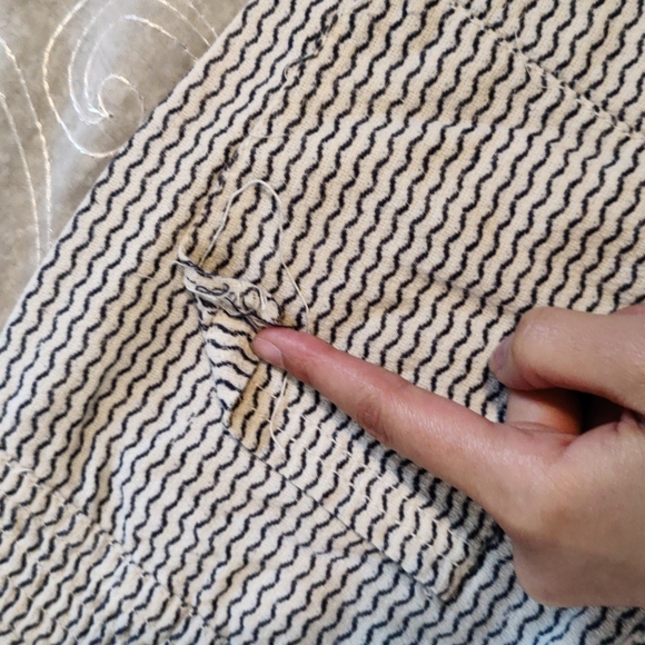 Beach Shorts - Picture 3 of 4